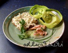 Frischkäse-Rezept mit Stremel-Lachs, Kohlrabi, Winterbirne, Petersilie, Schnittlauch, Senfkörnern