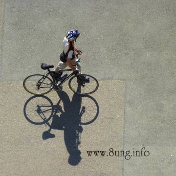 Radfahrer aus der Vogelperspektive