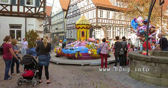 ☼ Wetter am 2. Oktober 2014: Kinderkarussell in Kirchheim | Kulturmagazin 8ung.info