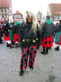 ☛ Allemannische Fasend: Teufel, Hexen & Co feiern Fasnacht | Kulturmagazin 8ung.info