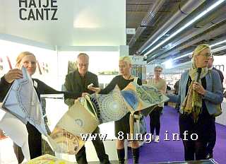 ☛ Frankfurter Buchmesse 2015 – Selfpublisher und Auffallendes | Kulturmagazin 8ung.info