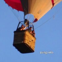 ☛ Korbmöbel  outdoor, am Faden hängend