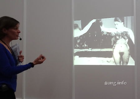 Yves Klein im Museum Bozar - Film einer Performance