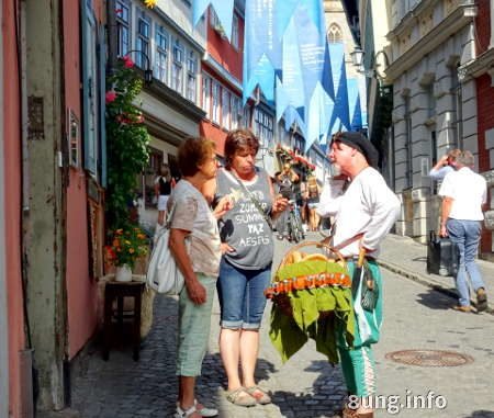Mobiler Kaufmann auf der Krämerbrücke