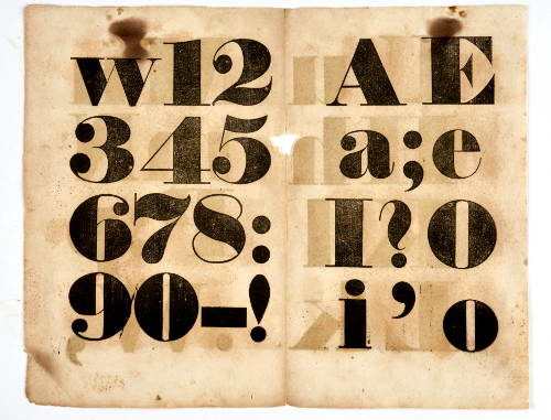 Das-hawaiische-Alphabet-um-1825-Copyright-Privatsammlung-Foto-Sharohk-Shalchi