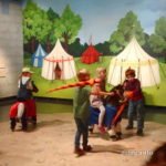 Kinder in der Ritter-Ausstellung im Landesmuseum Stuttgart