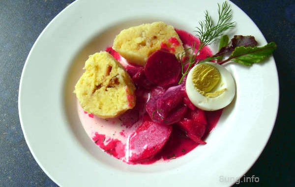 Rote Bete, Apfel, Meerrettich, Sahnesauce