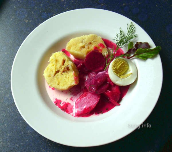 Rote Bete, Apfel, Meerrettich, Sahnesauce