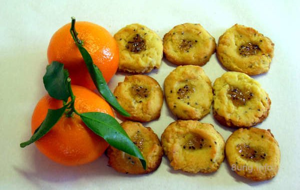 Kekse aus Ananas, Orange, Quitte, Zitrone