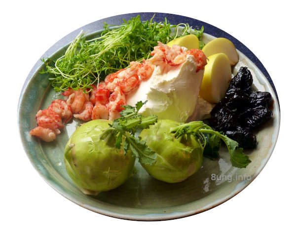 ☕ Rezept: Flusskrebse, Kohlrabi, Kresse, Apfel, Backpflaumen mit ...