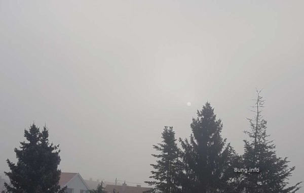 Wetterprognose September 2020: Sonne hinter Nebelwand
