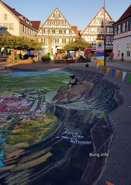 Strassenmalerei auf dem Kirchheimer Marktplatz