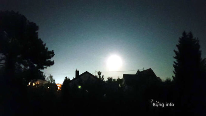 Fast Vollmond