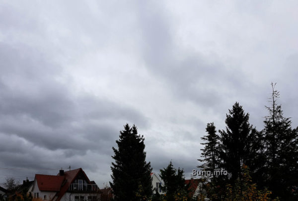 ☼ Wetterprognose Januar 2021 mittels der 12 Rauhnächte | Kulturmagazin 8ung.info Graue Wolken, Regen