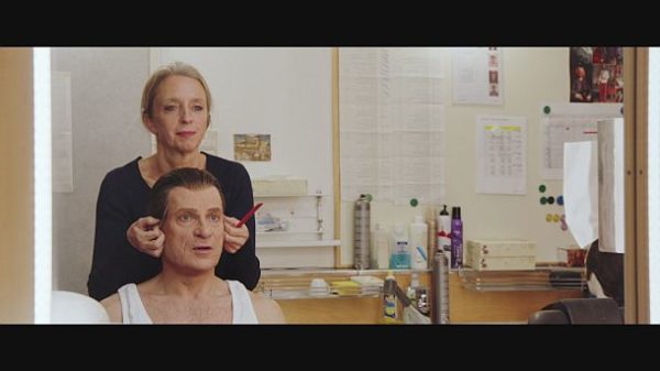 Backstage - hinter der Wiener Staatsopern-Bühne in 3sat | Kulturmagazin 8ung.info „Backstage Wiener Staatsoper“: Beate Krainer, Maske
© ZDF und ORF/Prisma Film