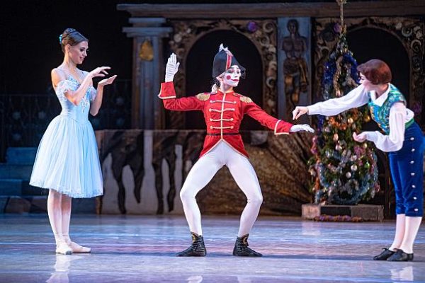 Inhalt / Handlung Ballett: Der Nussknacker von E. T. A. Hoffmann. Nutcracker Ukrain National Opera & Ballet Photo by Sasha Zlunitsyna (3)