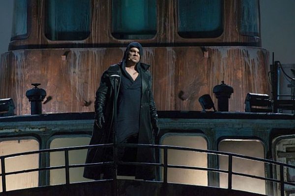"Der Fliegende Holländer" - (c) Klaipėda State Music Theatre Litauen, Almas Švilpa (Holländer)