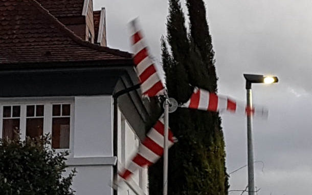 Windrad vor dem Haus