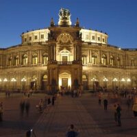 Impfen in der Semperoper – Selbstschutz & Kulturschutz