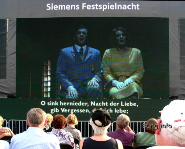 ♫ Tristan und Isolde in Bayreuth 2009 - 2012: erst öde, dann Kult | Kulturmagazin 8ung.info ♫ Tristan und Isolde in Bayreuth 2009 - 2012: erst öde, dann Kult | Kulturmagazin 8ung.info