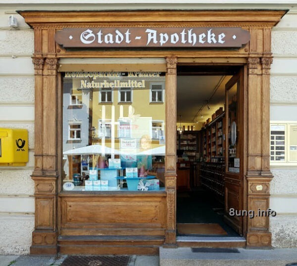 Wandmalerei in Füssen – Vorschrift trifft auf Kreativität | Kulturmagazin 8ung.info Kaufbeuren, Stadt-Apotheke
