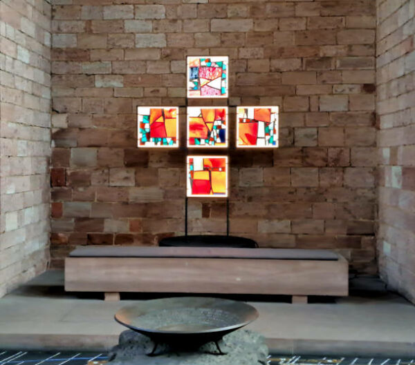 ☛ Untergang des Römischen Reiches – was bleibt in der Gegenwart bis heute? | Kulturmagazin 8ung.info Trier, Landesmuseum, Ausstellung "Untergang des Römischen Reiches", Konstantin-Basilika mit Glaskunst