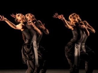 ♫ Gauthier Dance – 15 YEARS ALIVE – lebendig wie am 1. Tag | Kulturmagazin 8ung.info Gauthier Dance//Dance Company Theaterhaus Stuttgart: 15 YEARS ALIVE | Bühnenfotos Dunja Jocic: Ayda Fotos: Jeanette Bak