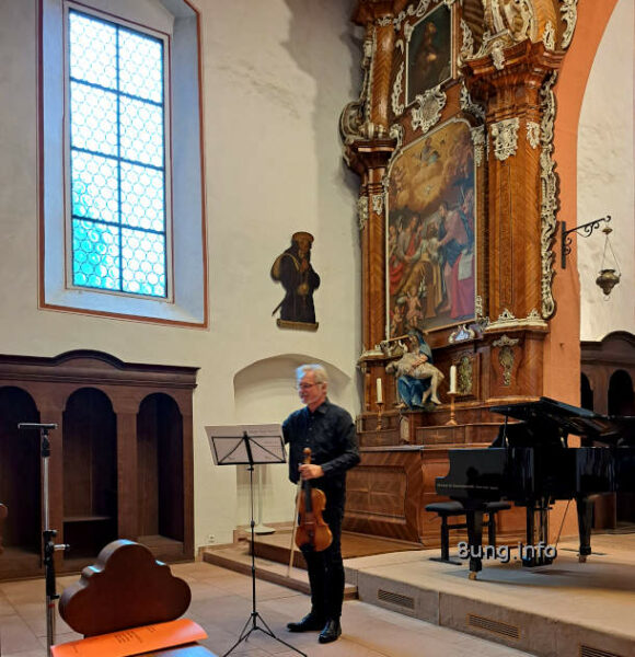 Konzert: Offenburger ensemble spielt Kompositionen von Xaver Paul Thoma: Rolf Schilli, Bratsche