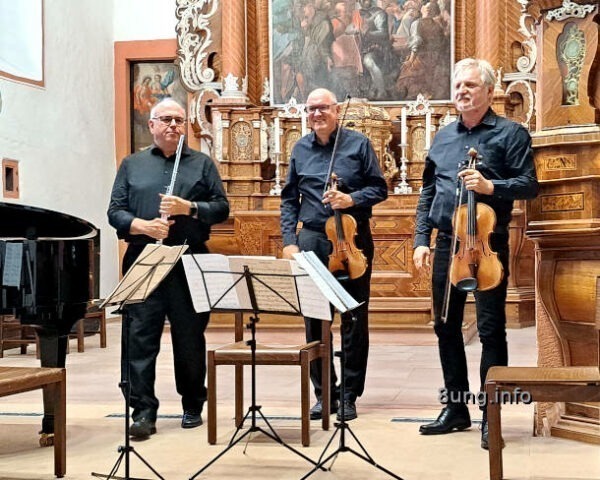 Konzert: Offenburger ensemble spielt Kompositionen von Xaver Paul Thoma: Peter Stöhr, Flöte; Frank Schilli, Violine; Rolf Schilli, Bratsche