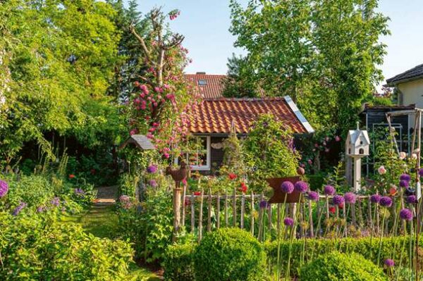 Mark Bolton: Ich träume von einem Cottage-Garten – verliebt in Rittersporn, Phlox und Fingerhut. (c) Callwey Verlag Cottage Garten Brand-7