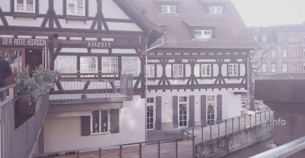 Gaststätte in Esslingen im Nebel
