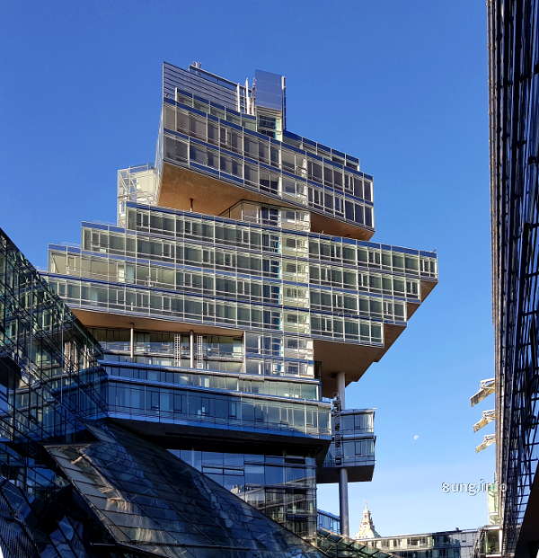 ☛ Architektur in Hannover - Prunkbau bis Tiny House | Kulturmagazin 8ung.info Landesbank in Hannover