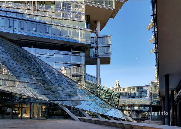 ☛ Architektur in Hannover - Prunkbau bis Tiny House | Kulturmagazin 8ung.info Landesbank in Hannover