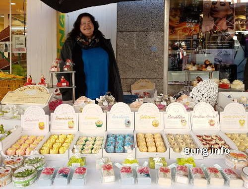 Marktfrau mit Schafmilchseife