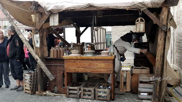 Bierbrauer auf dem Mittelaltermarkt