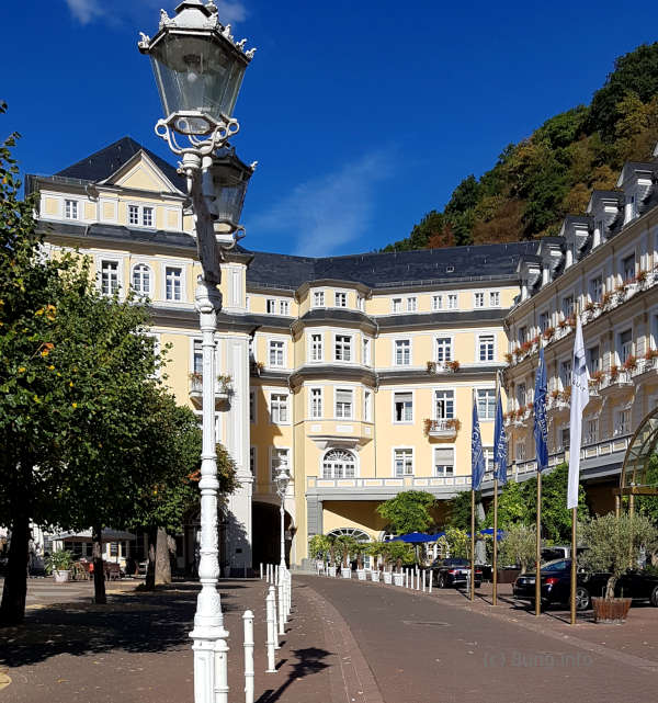 (c) www.8ung.info |Historisches Kurhaus von Bad Ems